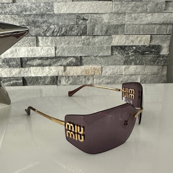 Miu Miu Sunglasses MU 54YS Gold Light Purple Brown 5AK0/6I Women  Logo AUTHENTIC - Picture 3 of 7